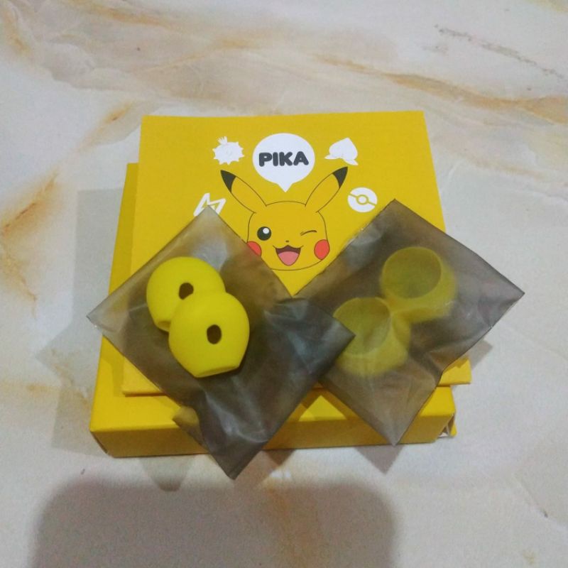 Razer Earbuds Ear Tips TWS Pikachu(tanpa box/hanya earbuds nya doank