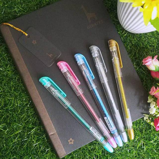 

SET MURAH : 1 Buku Catatan Hitam Jilid Spiral + 5 PEN Dong-A Gel Metallic (ANIMALS)