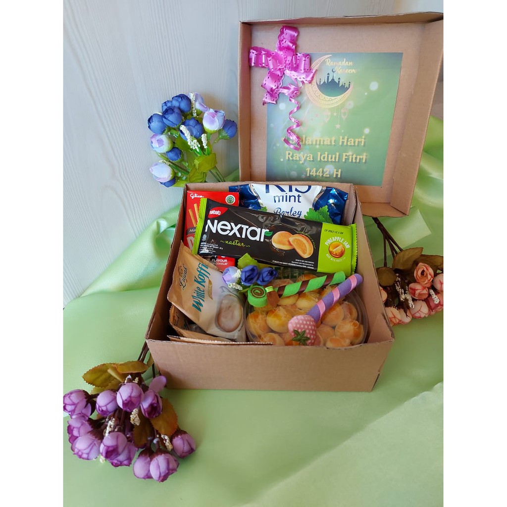 

Parsel/Hampers Snack Lebaran Murah