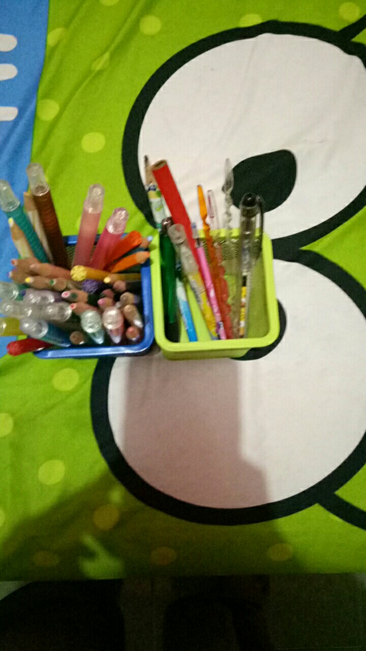 Tempat Taruh Bolpen / Keranjang Tempat Bolpen Besi