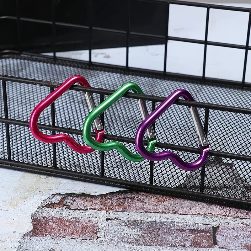1 Pc Carabiner Bentuk Hati Bahan Aluminum Alloy Multifungsi Untuk Climbing