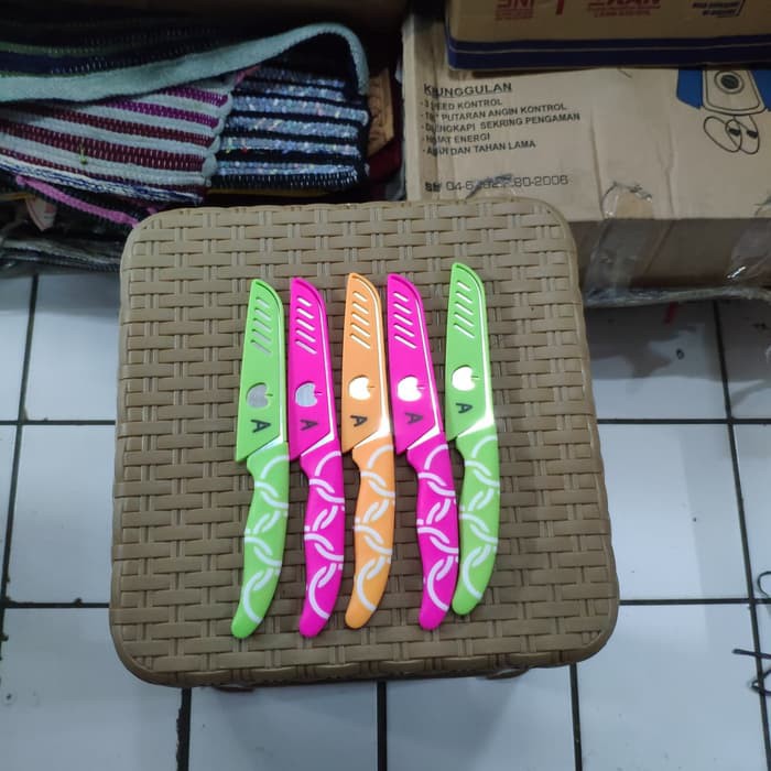 

Pisau Motif Warna Warni ukuran sedang