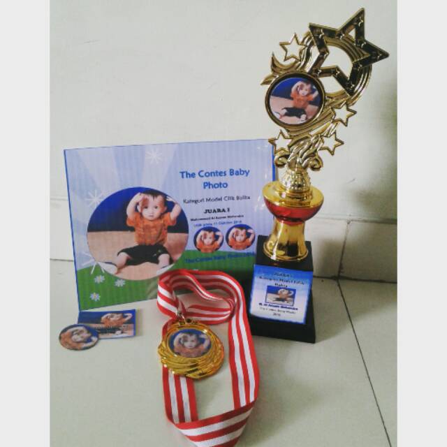 

Paket Hadiah / Paket Piala Hadiah