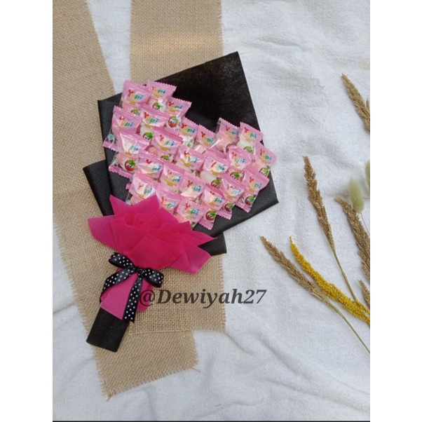 (READY) BUCKET SNACK/ BUCKET YUPI/ KADO WISUDA/KADO ULTAH