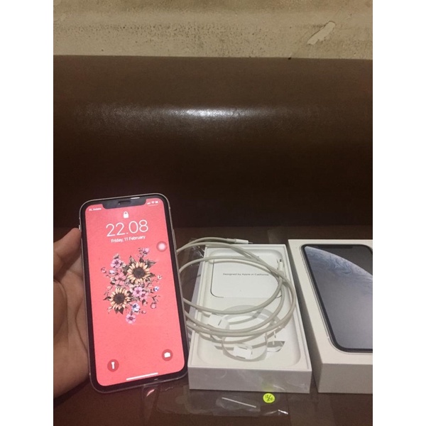 Iphone XR 128 GB second Ibox like new