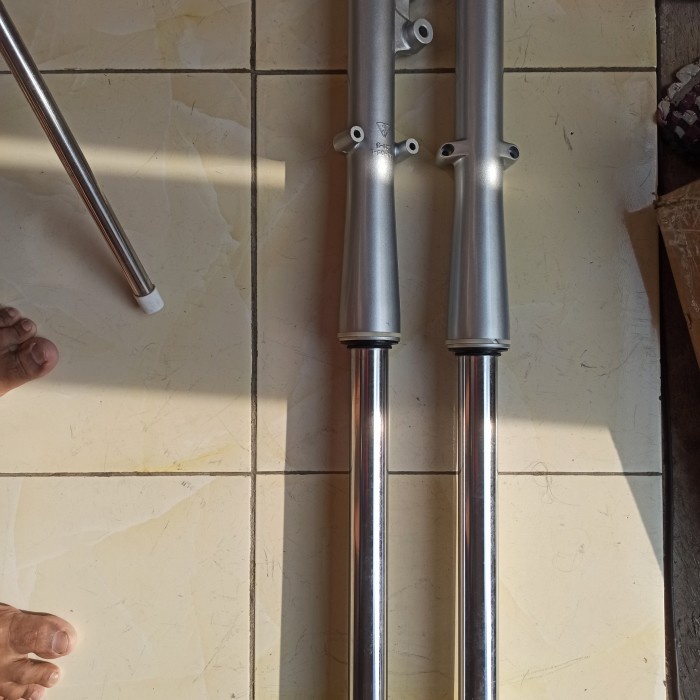 {ElvinaStore} shock depan intruder 800 Limited