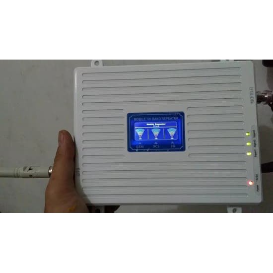 AK040   GSM Repeater Repeater GSM TRI Bandd 2G 3G 4G Penguat Sinya GSM