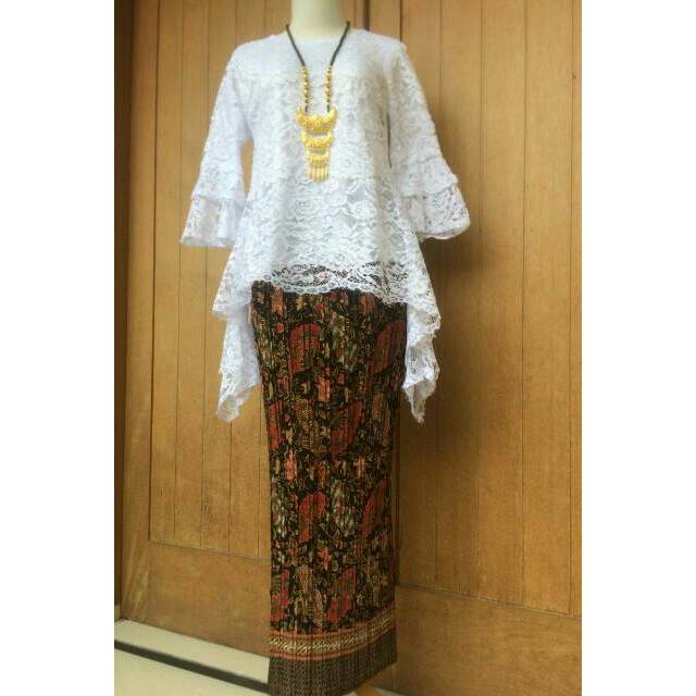 kebaya brukat modern kutubaru putih