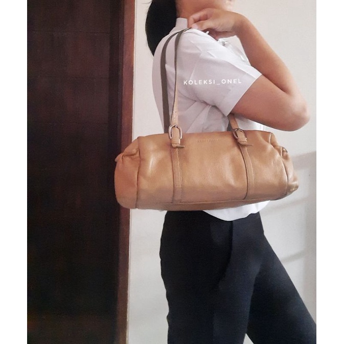 Preloved Vincis Bench shoulder bag