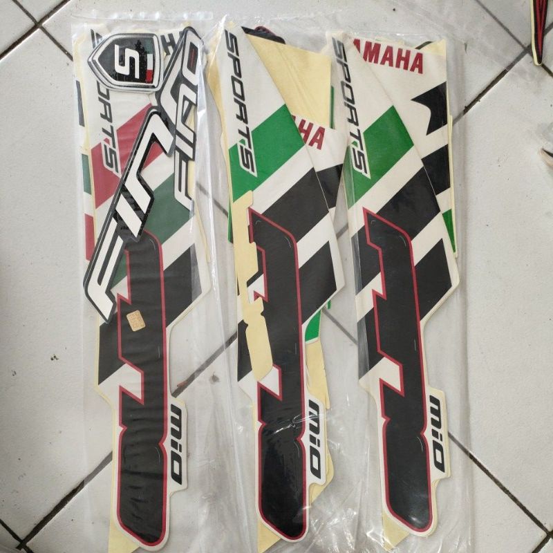 striping mio fino 2014 2015 merah hijau putih