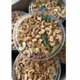 

Kacang Mede Pecah / Protol -+ 250gr Matang