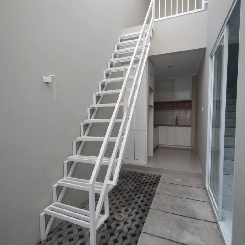 Tangga Lipat Dinding Besi Minimalis | Ringkas, Kuat, Cocok untuk Loteng / Gudang