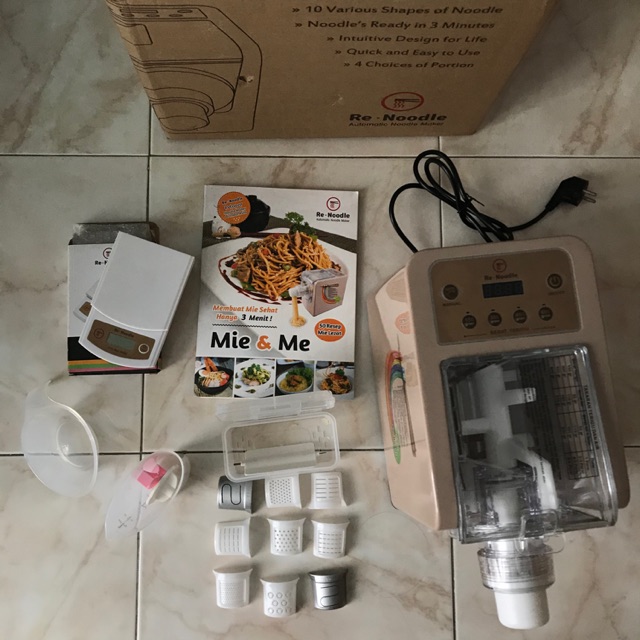 Mesin pembuat mie (Re Noodle RN-77)