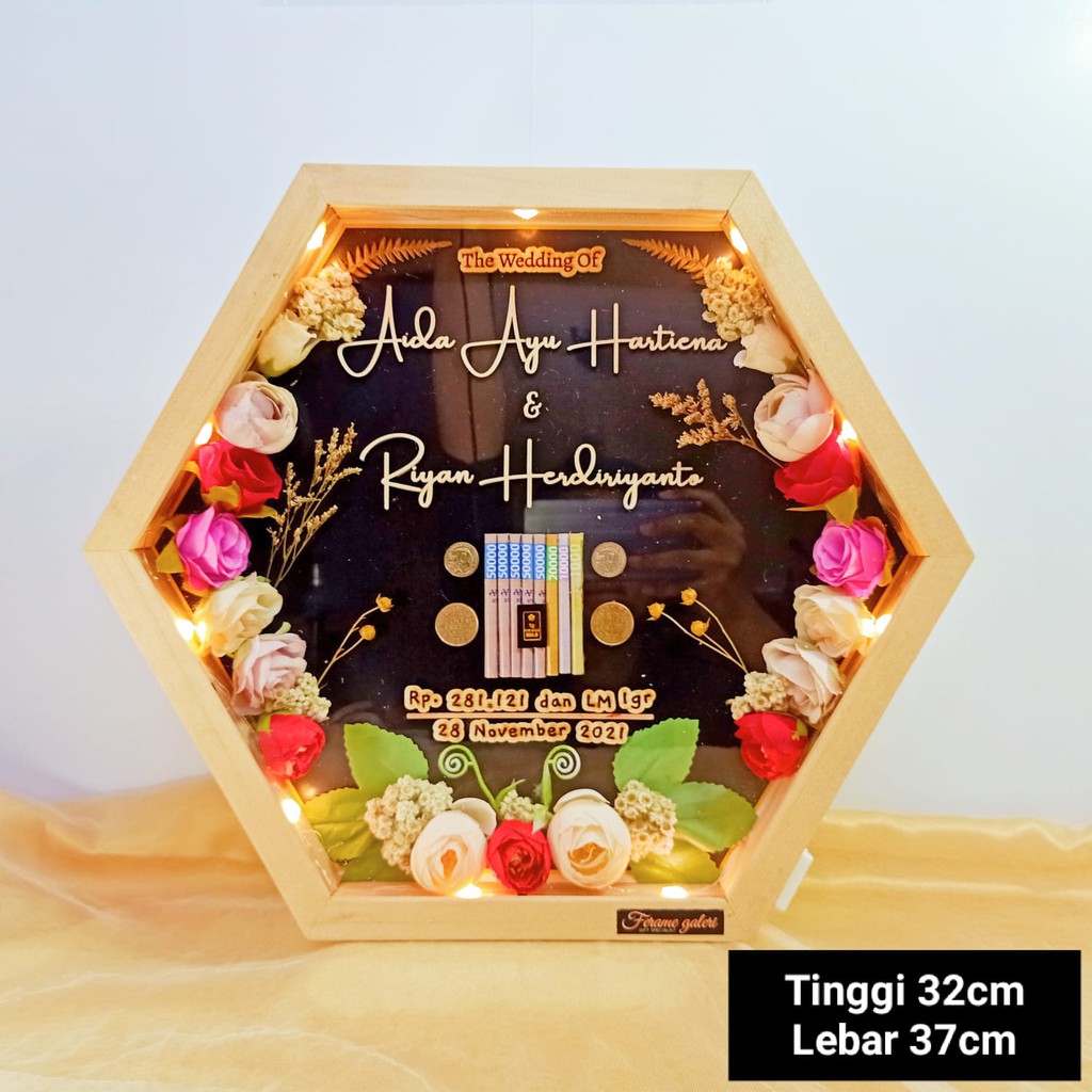 Aida17 - Mahar pernikahan bingkai hexagonal hiasan double flower in frame free custom hadiah by ferame galeri rustic