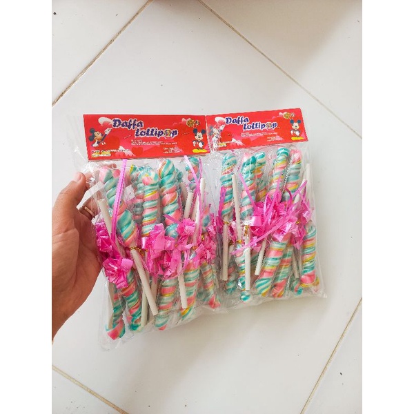 

PERMEN LOLLIPOP ULIR TEBAL ISI 20PCS BY PABRIK PERMEN MALANG (DAFFA LOLLIPOP)