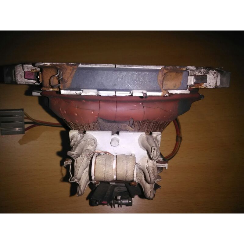 konde yoke tv LG Ultra Slim 21inch