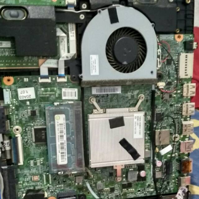 Mobo Mainboard / motherboard acer One 14 z1402  Tanpa minus