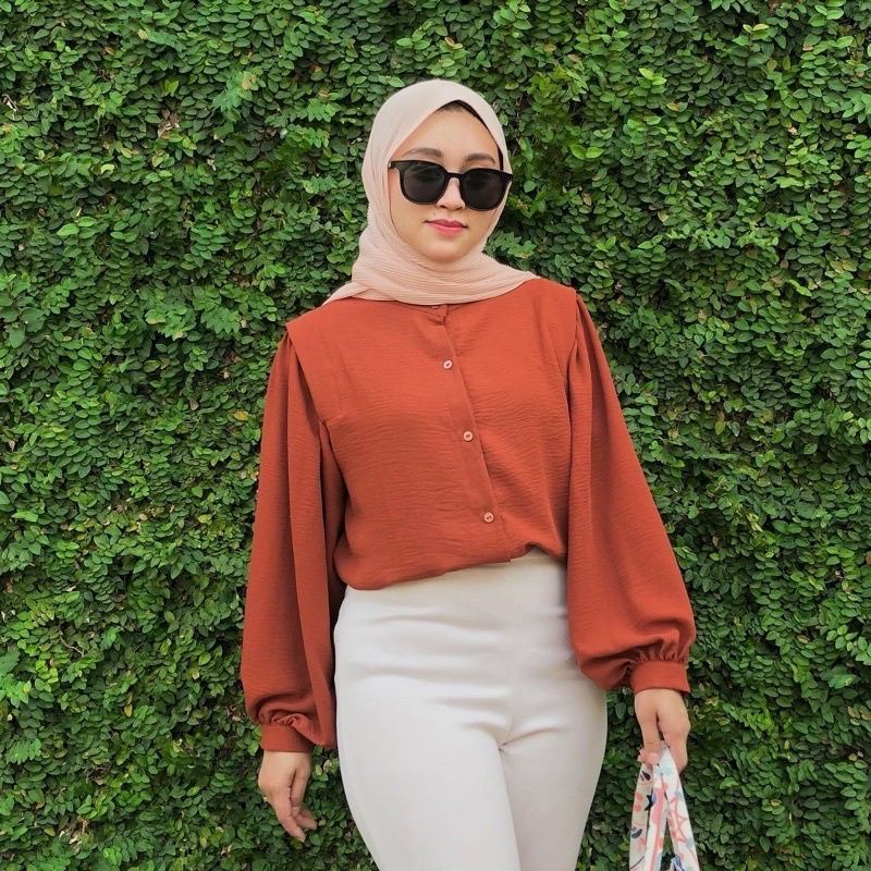 RIVER BLOUSE ONECK LONGSLEEVE / KEMEJA AISA OVERSIZE LENGAN PANJANG BALON / REVA BLOUSE PREMIUM AIRFLOW CRINKLE ini