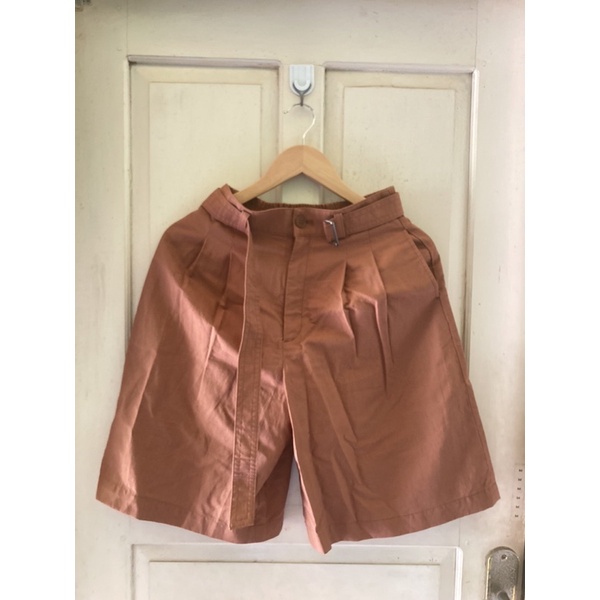 Celana Pendek Uniqlo