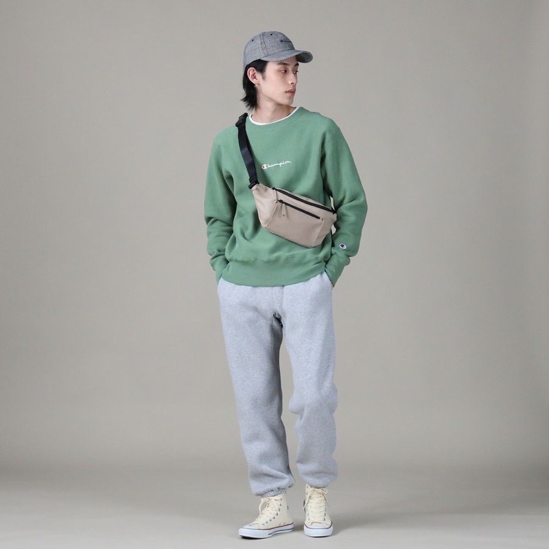 Crewneck Champion / Sweater Champion Mini Script Bordir Original Japan market ( C3-S011 )