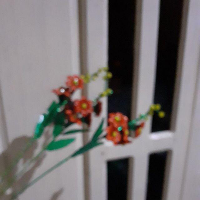 Bunga Akrilik Sakura Merah Putik Kuning Mote Manik Manik