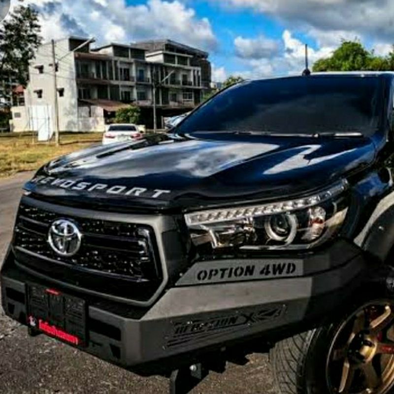 Bumper depan Hilux revo rocco Option