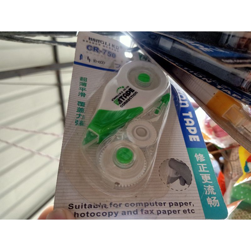 

correction tape (tipe-x)