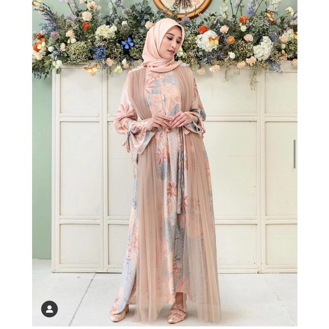 Alyssa dress with tulle Wearing klamby original