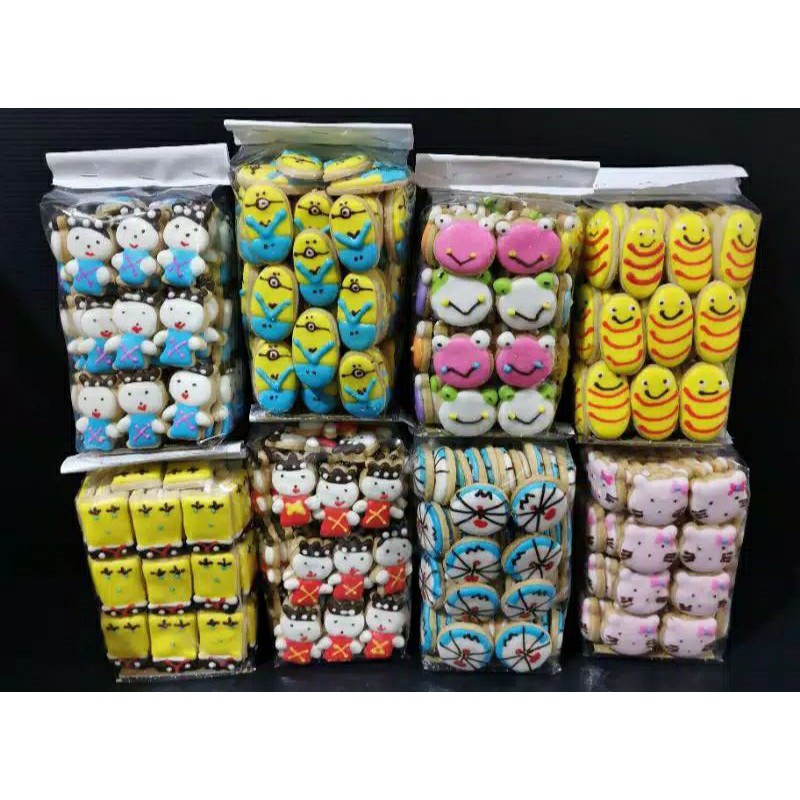 

Kue kering karakter 400gram / cookies kemasan plastik hello kitty doraemon keropi lebaran