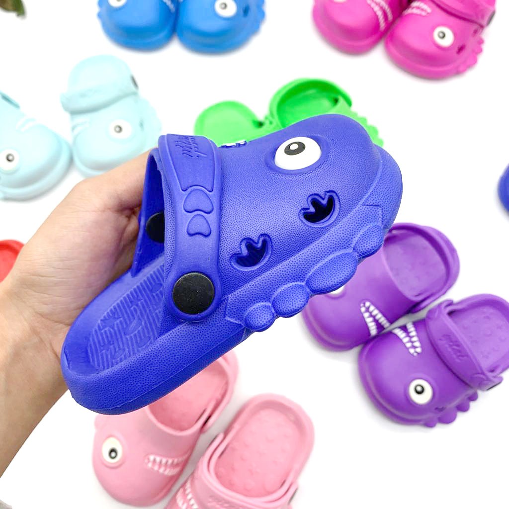 Sandal Slip On Sandal Anak-Anak Bahan Karet Terbaru Karakter Hiu