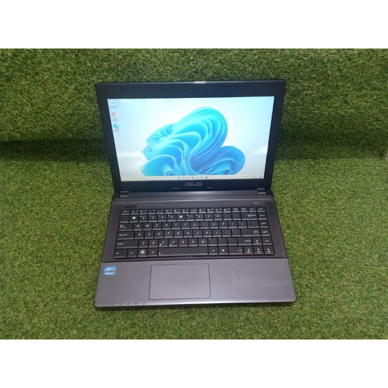 U129 Laptop murah Asus X45C core i3 sandy ram 3 GB ssd 128 GB