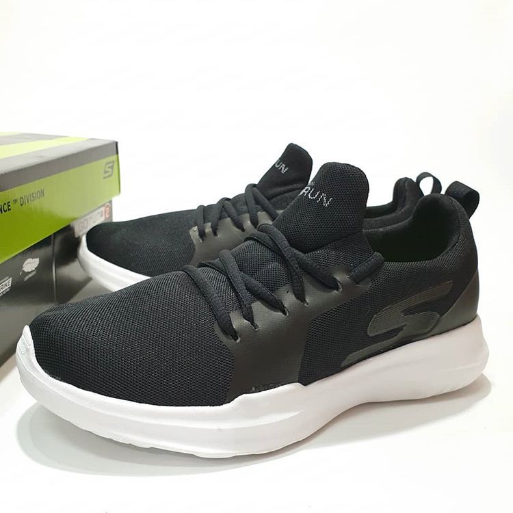 skechers go run mojo black