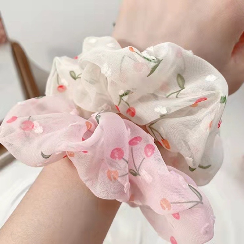 Scrunchie Ikat Karet Pretty Cherry