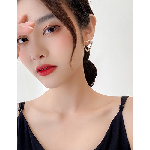 LRC Anting Tusuk Fashion Golden Alloy Diamond Heart Earrings V57158