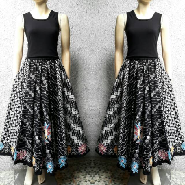 Rok batik panjang sayurasem hitam putih