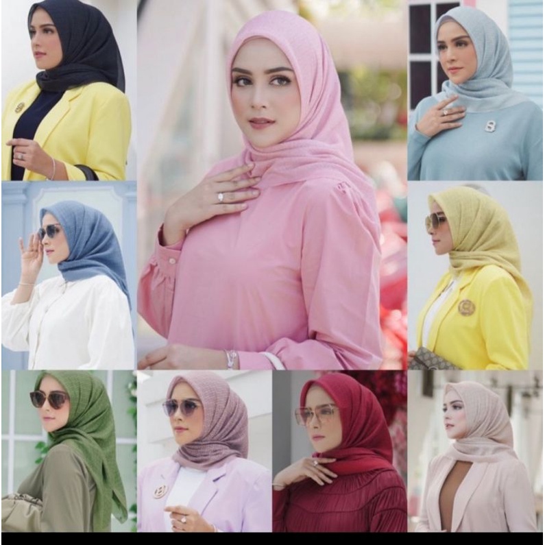 TAPIS SQUARE BUTTONSCARVES BLACK VANILLA RED