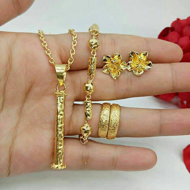 Set duplikat emas london