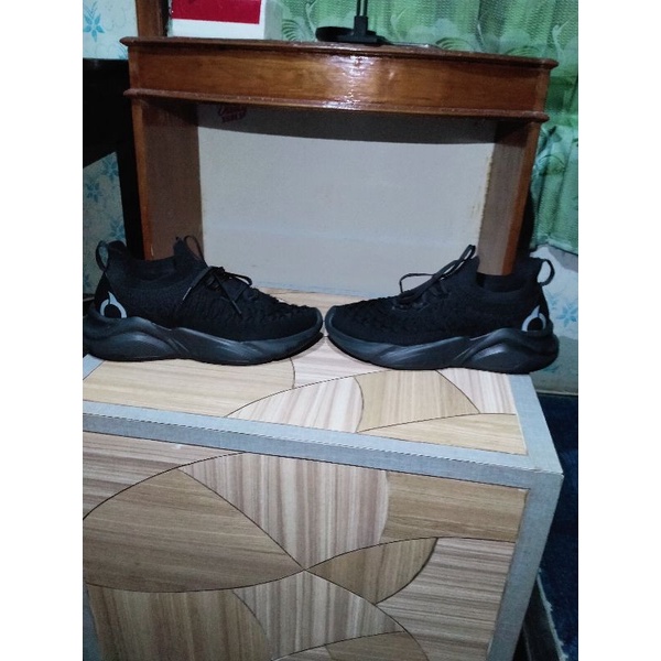 SEPATU RUNNING ORTUSEIGHT GALACTIC