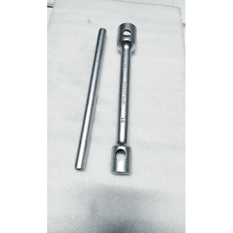 kunci baut roda Mitsubishi ragasa dan canter ban engkel