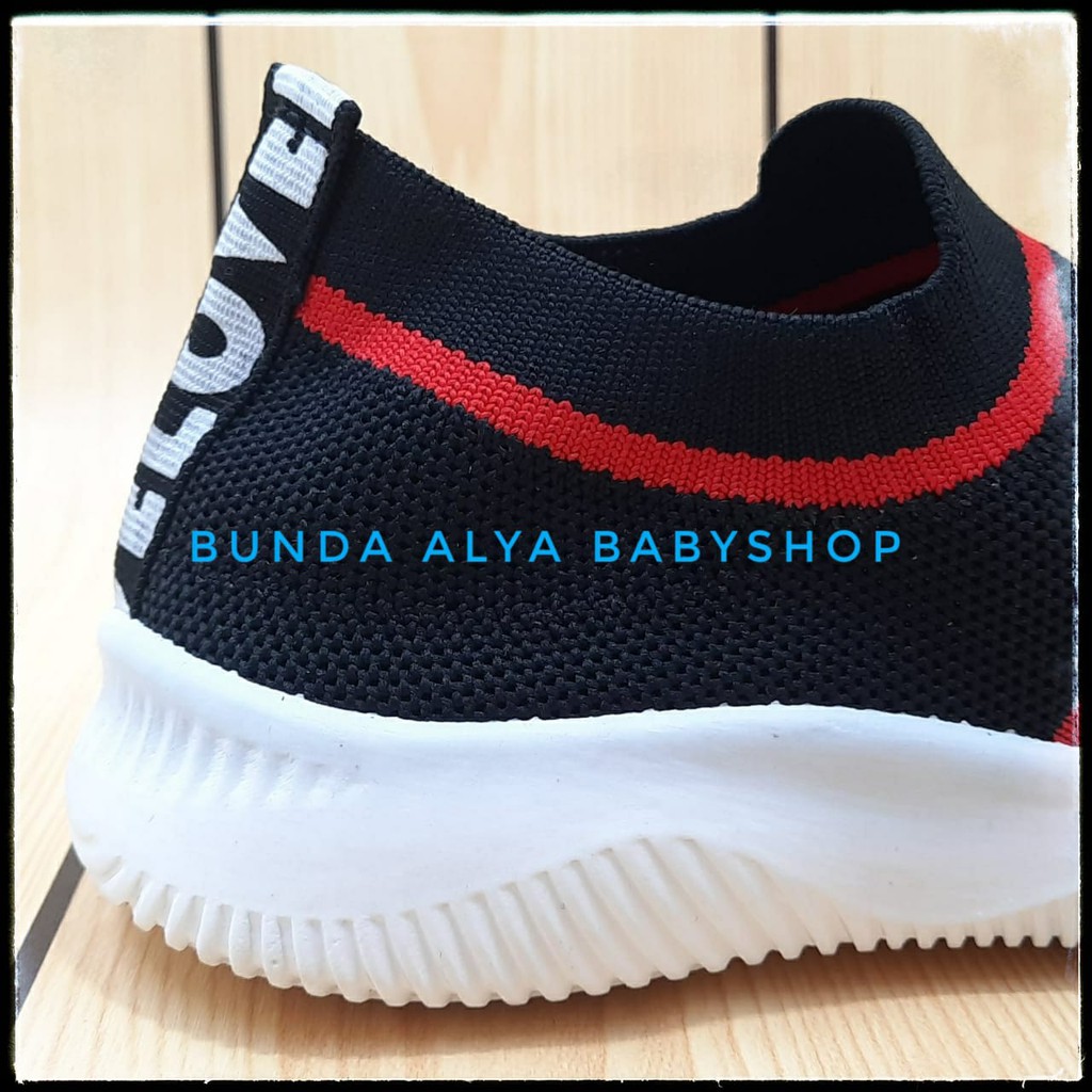 Sepatu Anak Perempuan IMPORT Umur  1 2 3 4 5 6 Tahun Premium Lentur HITAM Sale Sepatu Anak Cewek Cowok Sport Lentur Sporty Nyaman Di Kaki Alas Karet Anti Licin Size 21 - 32