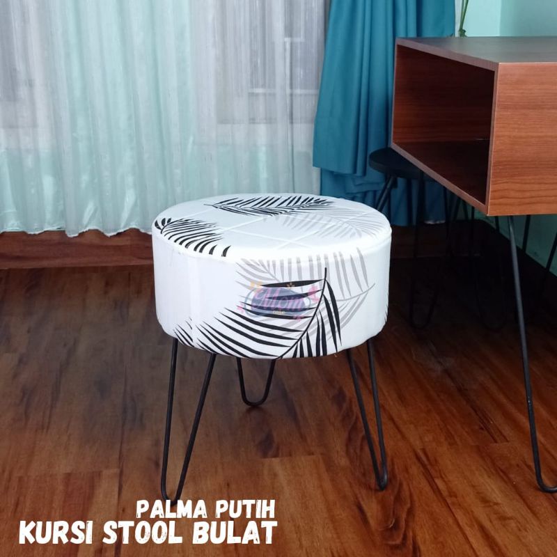 sofa stool bulat ruang tamu teras