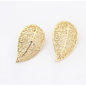 anting daun 14K gold-plated
