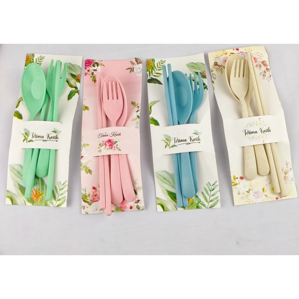 SOUVENIR SET SENDOK KEMASAN PLASTIK LUCU