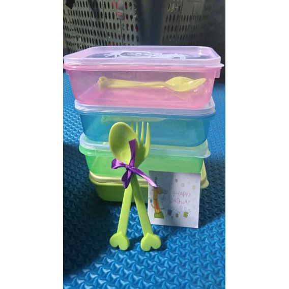 

Souvenir lunch Box kotak Souvenir ultah