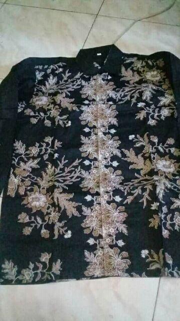 Kemeja Pria Slimfit Hitam Manis Sogan