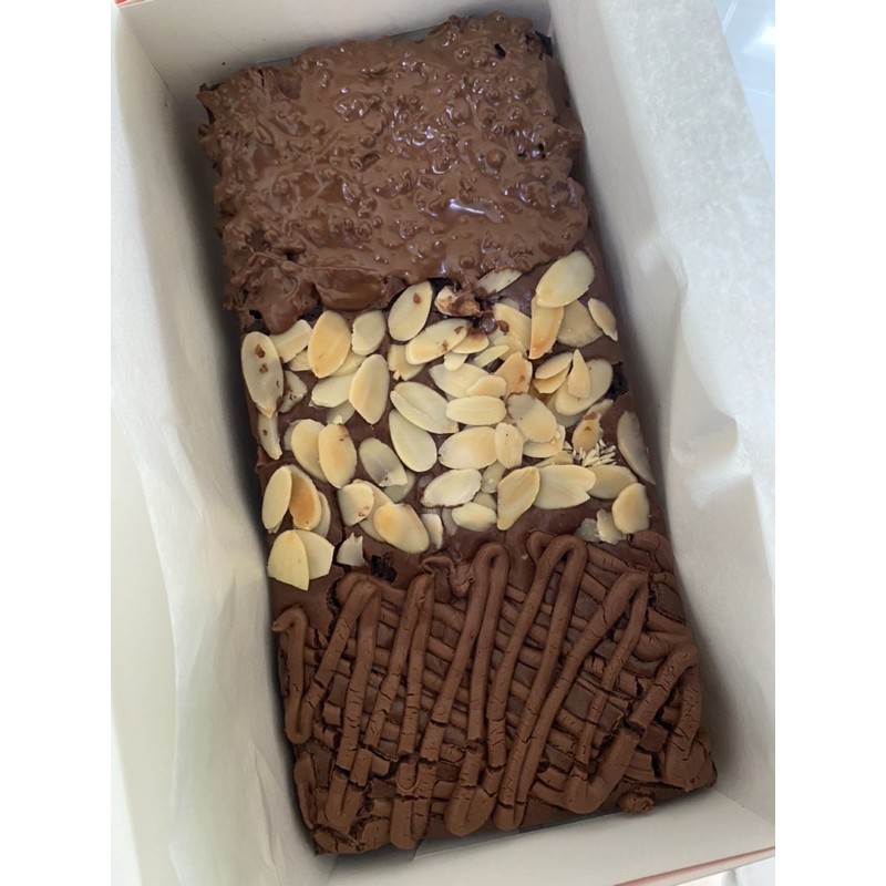 

brownies mix topping