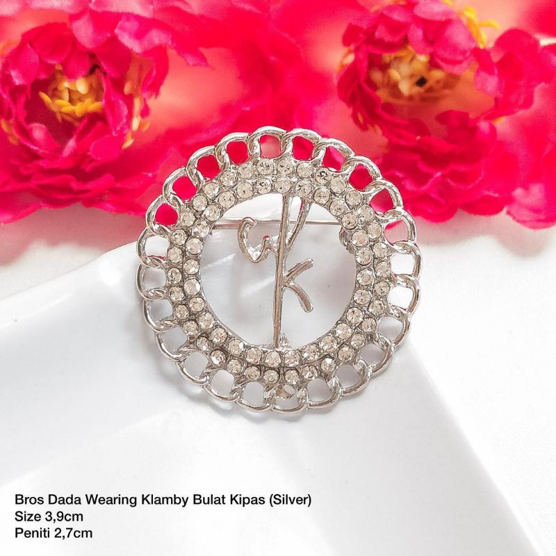 Bros Buttonscraves / Bros Ala Buttonscarves  / Bros Button / Buttonscarves Brooch / Orderinkuy Bros-WK Chained Silver