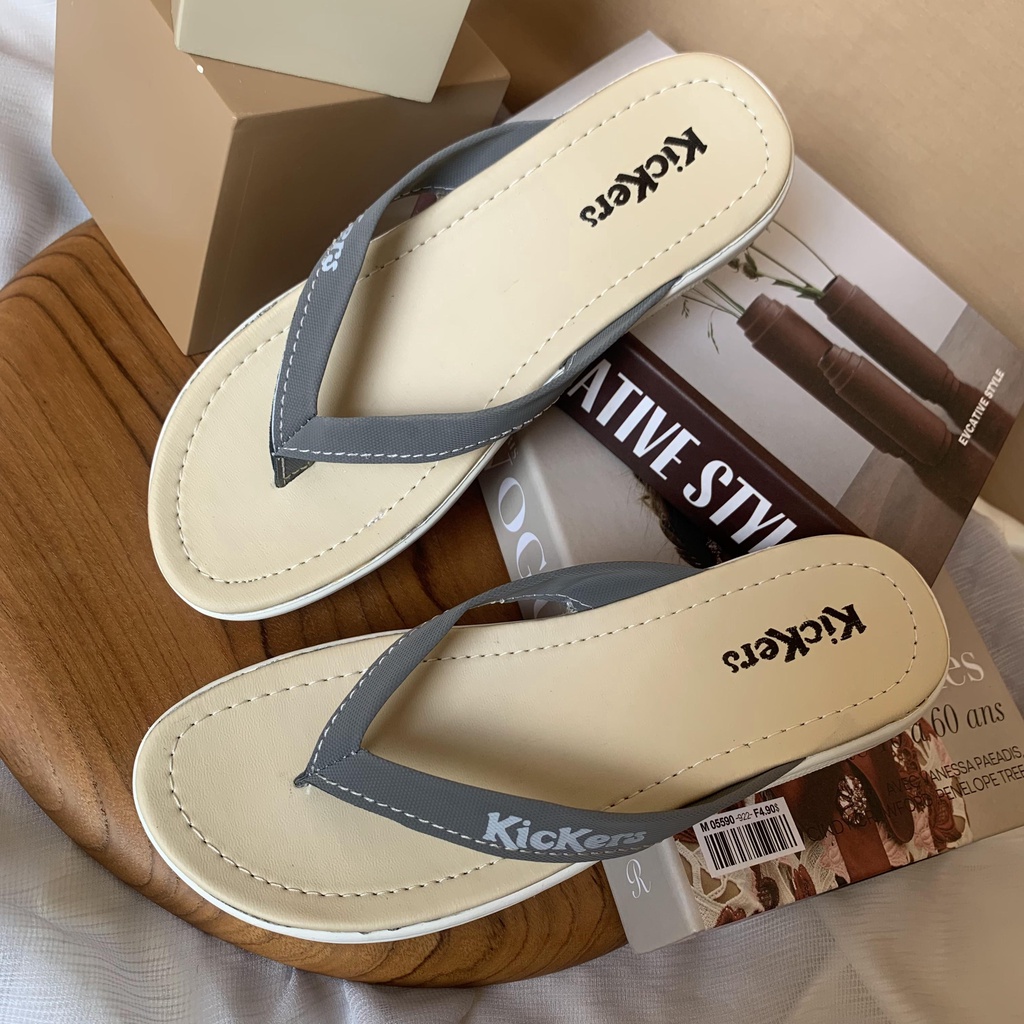 (HARGA PROMO = PACKING TANPA KARDUS) Sendal JAPIT POLOS 2 SANDAL JEPIT cewek simple Slip On Teplek Wanita Sandal Cewek Sandal Wanita warna warni SANDAL RUMAHAN Sandal Jepit Wanita [ Flip Flop ] SANDAL JEPIT WANITA KEKINIAN TERBARU Flip Flop Sandal T