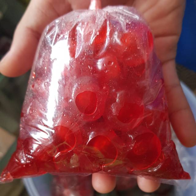 

Cherry tanpa tangkai / cherry kering warna merah dan hijau per ons atau 100g