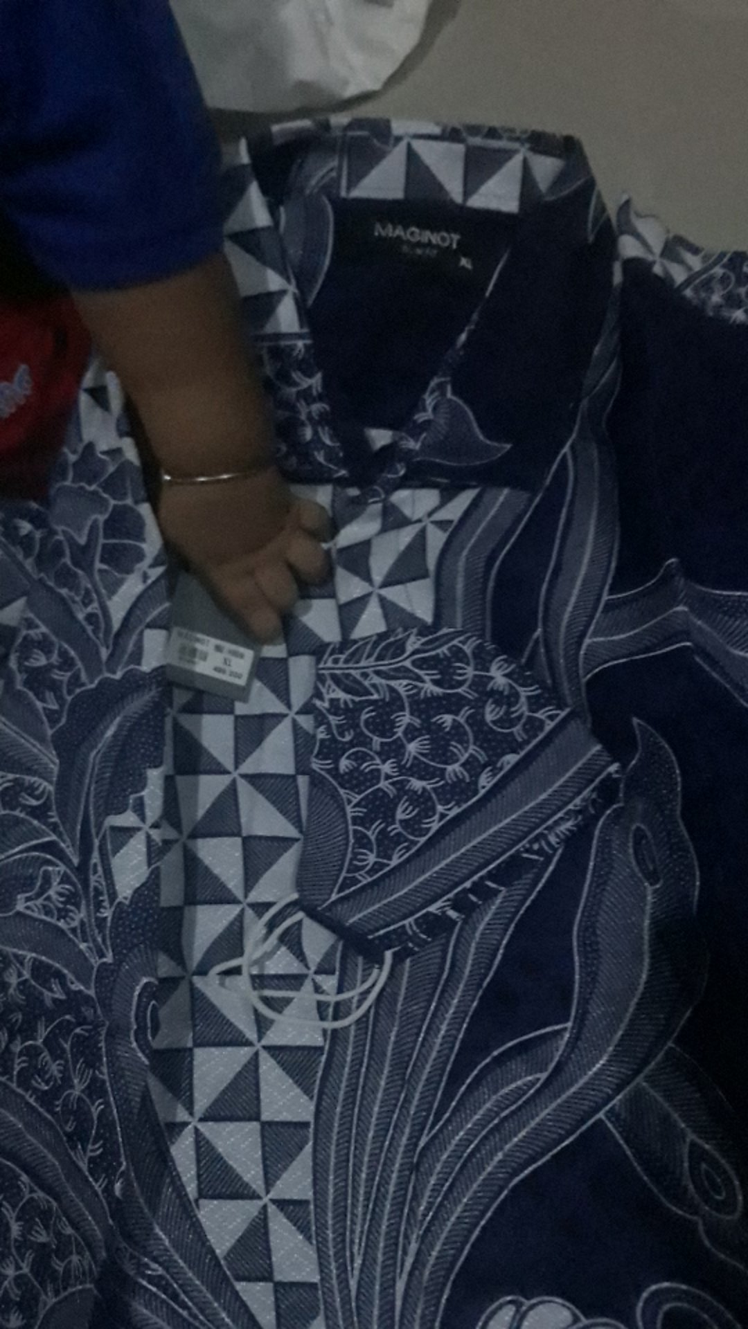 Maginot Kemeja Batik 2.0 Wardana-ls Motif Timbul Lengan Panjang Pria + Free Masker